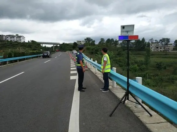 连云港高速公路钢护栏